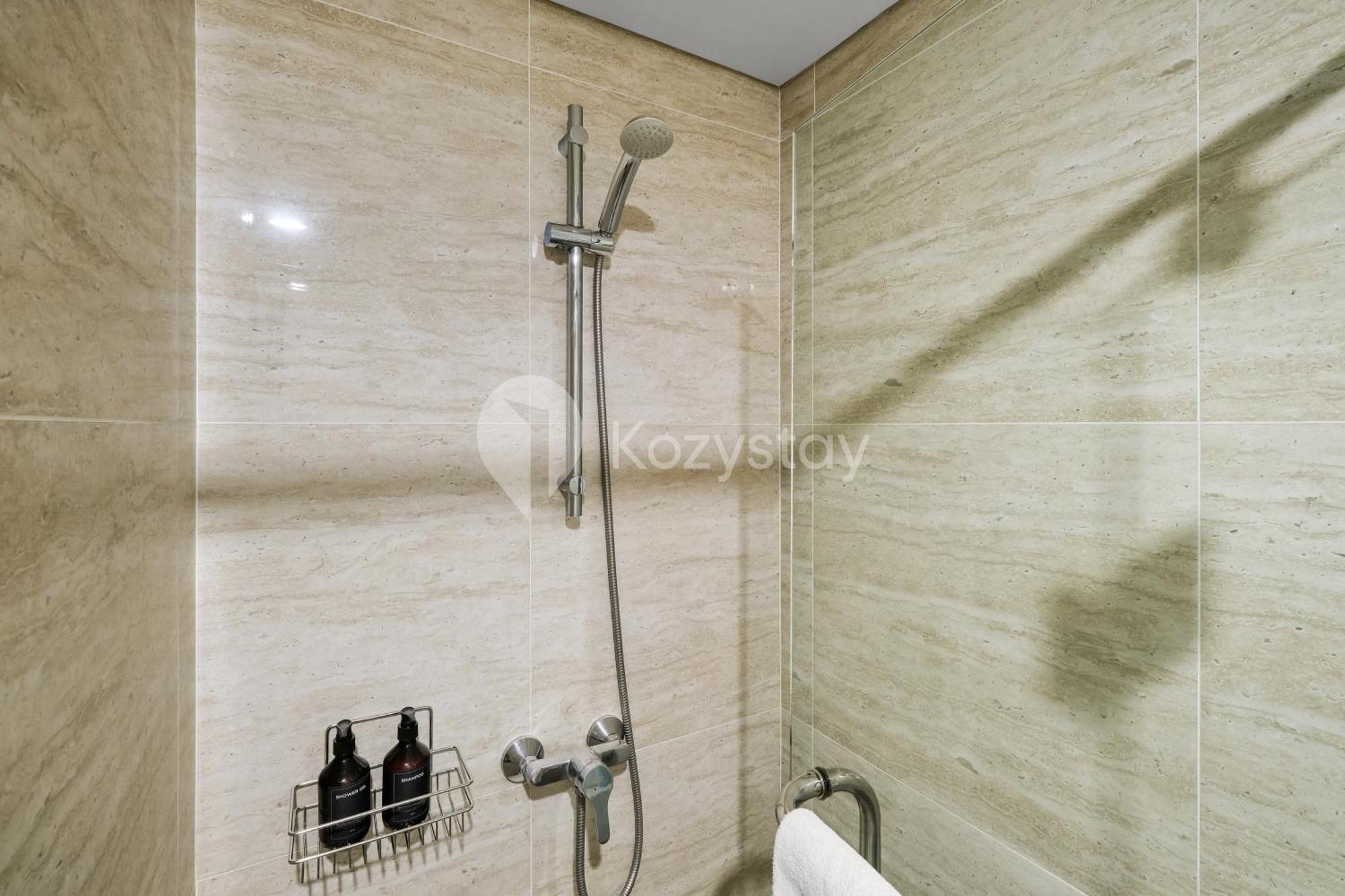 Senso By Kozystay - Tanjung Barat Apartemen